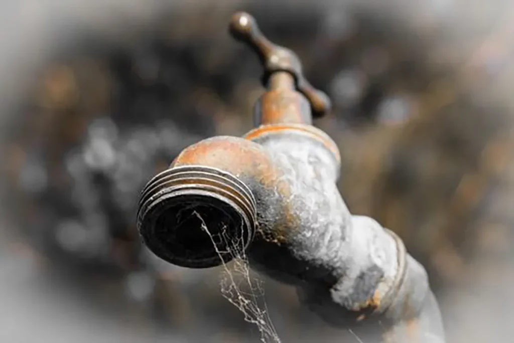 lack of water in govt schools